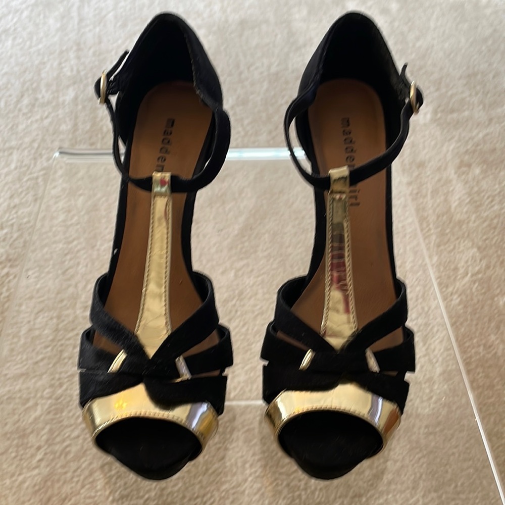 Madden Girl Hopeee Black & Gold Heels